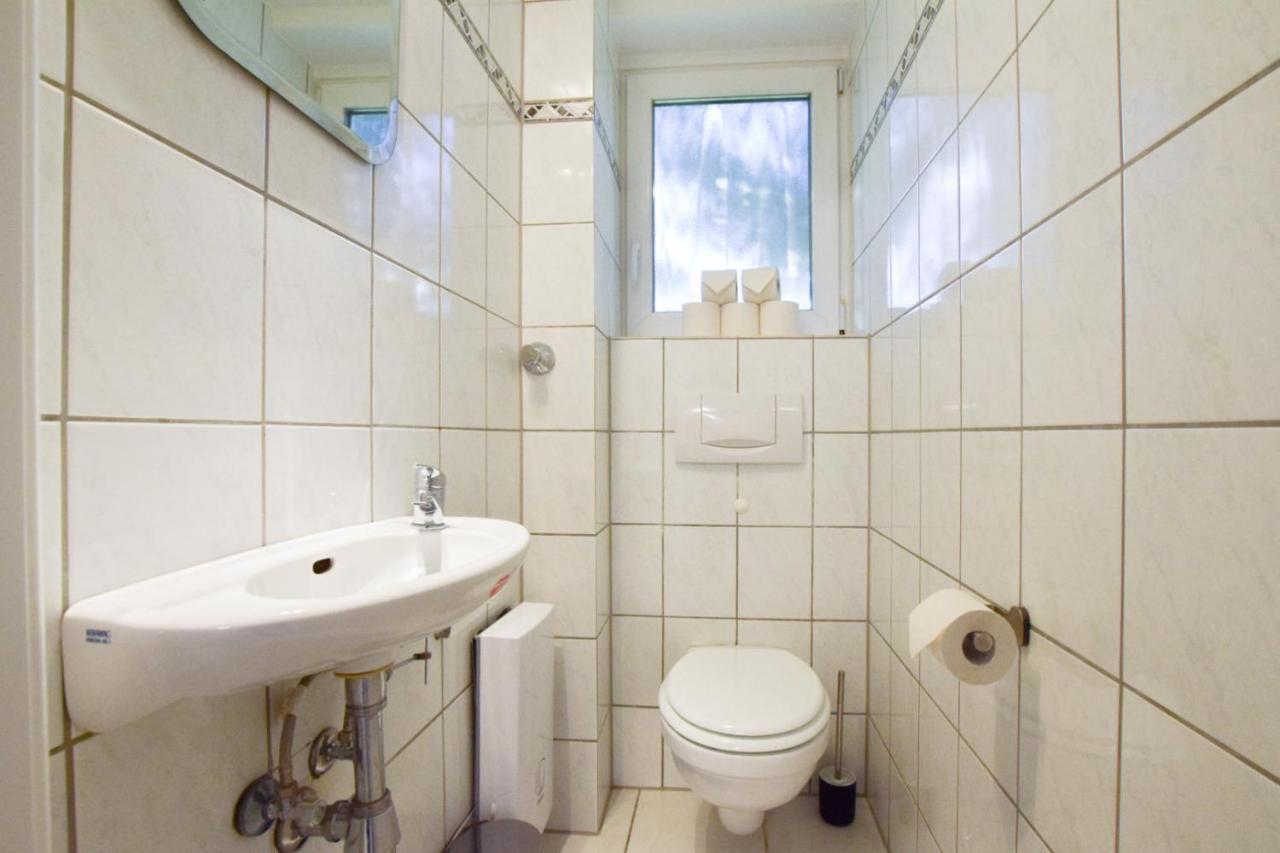 Raj Living - 1 , 3 And 4 Room Apartments - 20 Min Messe Dus & Airport Dus Meerbusch Exterior photo