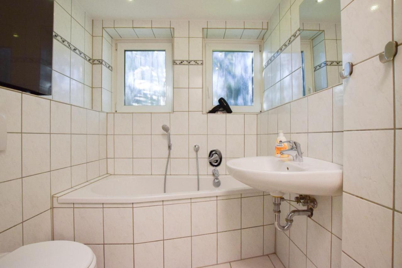 Raj Living - 1 , 3 And 4 Room Apartments - 20 Min Messe Dus & Airport Dus Meerbusch Exterior photo